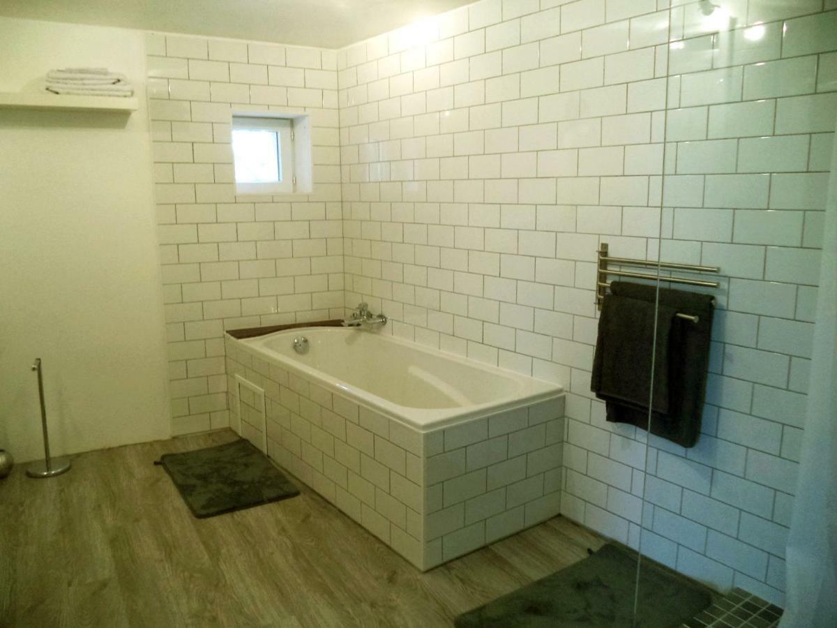 Bed and Breakfast La Gauviniere Liez Экстерьер фото